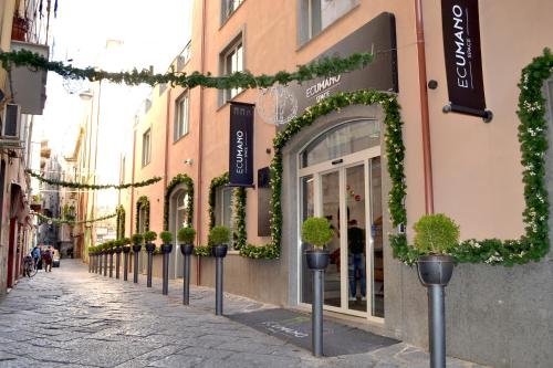 Ecumano Space, Naples