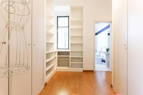 Rato Elegant by Homing - main image