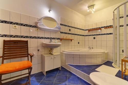 Pension Seidl Room Type - Family Room with Terrace