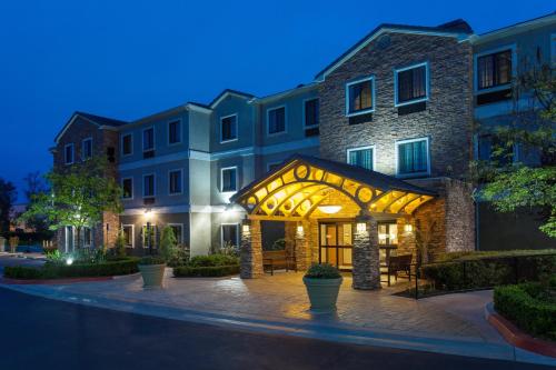 Staybridge Suites Irvine East/Lake Forest, an IHG hotel - Hotel - Lake Forest