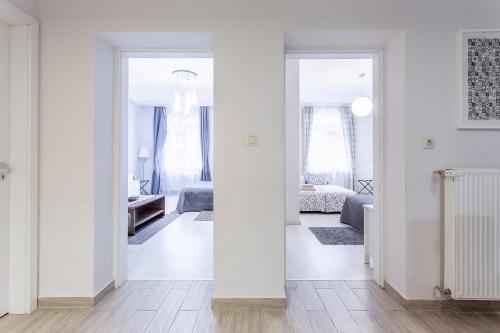 Goldcentral Apartment Grand Boulevard In The Heart Of The City - image 14