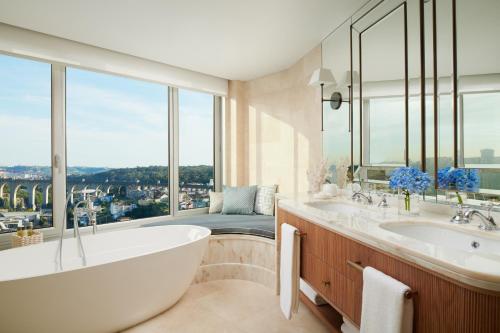 Corinthia Lisbon - image 2