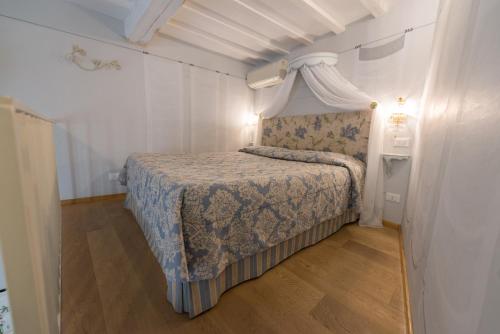 Superior Suite image 8