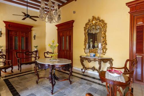240426812 Hotel Boutique Casa Don Gustavo, Campeche
