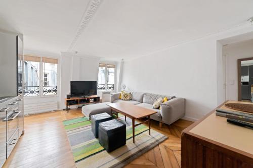 Modern Apt near Palais Garnier w Terrace