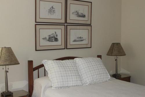 Kloeppel Cottage home - image 3
