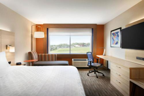 Holiday Inn Express - Alliance, an IHG Hotel