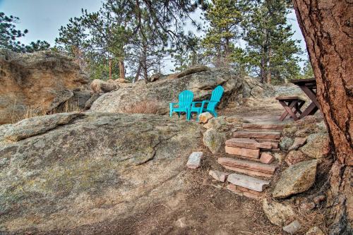Charming Estes Park Cabin with 2 Patios and Fire Pit! - image 16