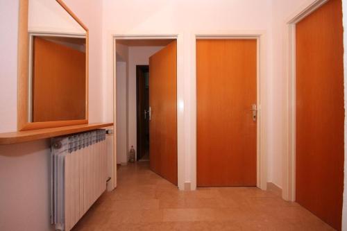 Apartments by the sea Igrane Makarska - 6653 - image 8