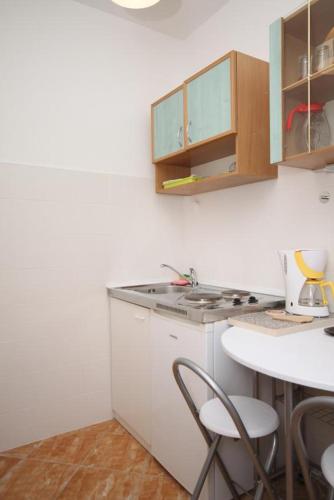 Studio Vinisce 8660d - image 2