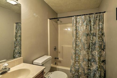 Poconos Mountain Retreat with Game Room Mins to Lake