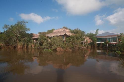 Exterior view, wetlandcamp บ้านชายเล in Khao Chaison