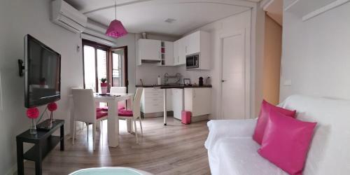 Cervantes Apartamentos - image 12