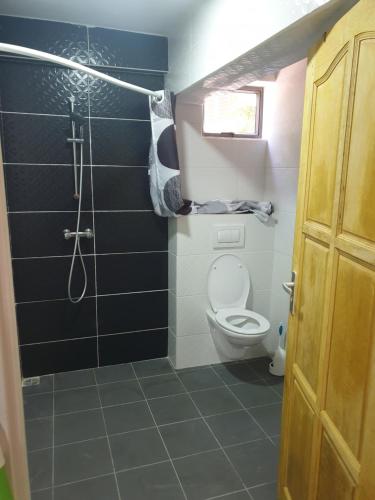Three-Bedroom Apartment image 4