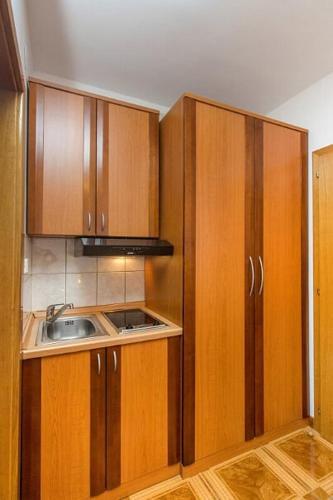 Apartment image 6