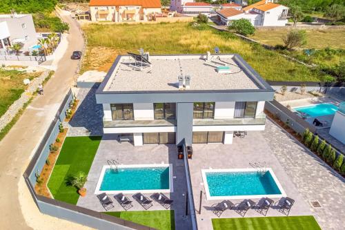 Villa Maestral