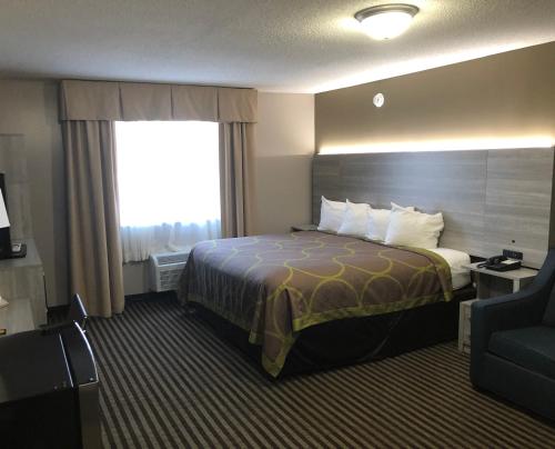 DuPont Suites - Louisville - St. Matthews