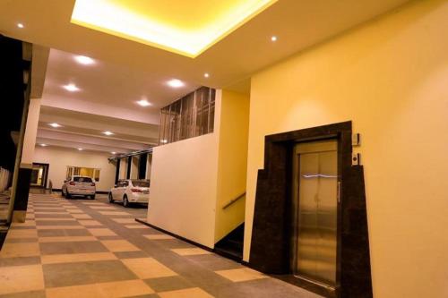 Pohled zvenku, LAYA REGENCY in Mayiladuthurai