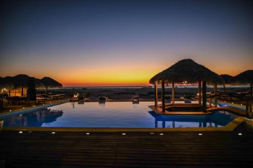 Vistas, LAGUNA BEACH in Morondava