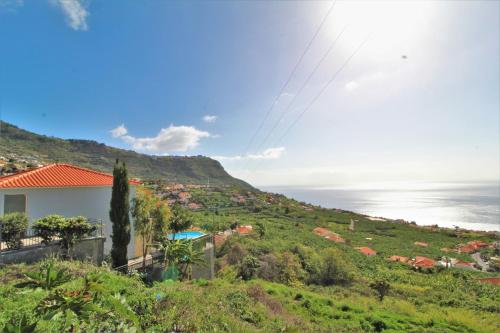  Farious Villa A in Arco da Calheta