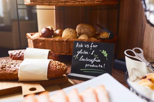Empress Boutique Hotel - image 12