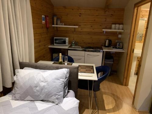 Hotelli välisilme, Southernwood - Garden Lodge 7 in Didcot