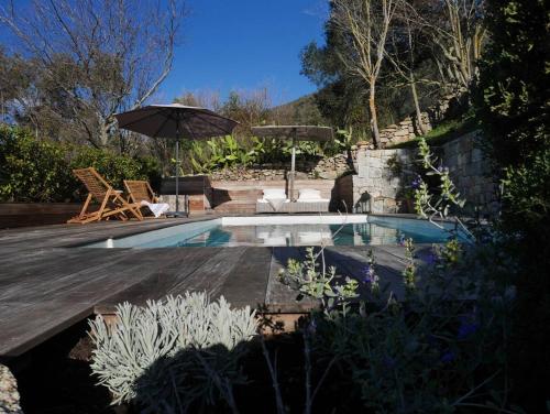 Magnifique bergerie, piscine et vue mer à Fozzano gîte à louer Cargiaca