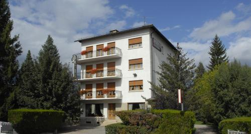 Hotel Celisol Cerdagne - Hôtel - Bourg-Madame