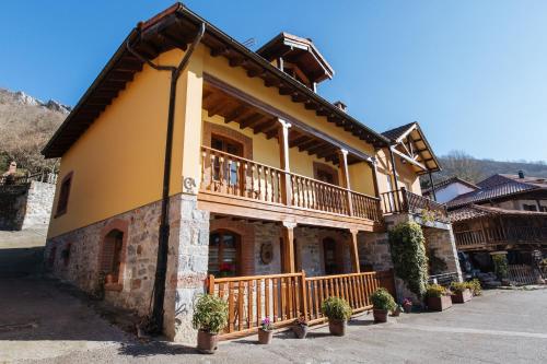 Viesnīcas āriene, Casa Rural La Galana in Sames