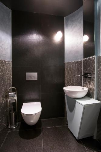 Apartment - Ground Floor image 9