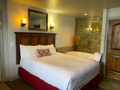 Secrets Inn Lake Tahoe - image 7