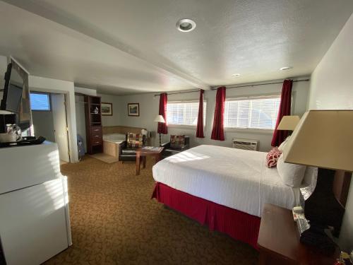 Secrets Inn Lake Tahoe - image 6