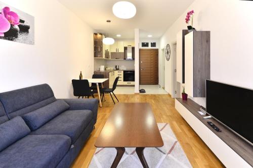 Neo Apartment - image 3