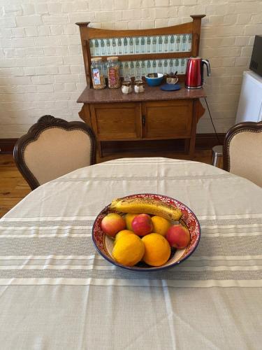 อาหารและเครื่องดื่ม, Yass Central Bed & Breakfast in ยาสส์