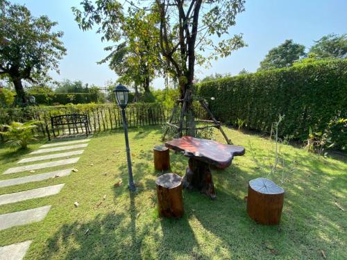 BaanPloen in Takhli  (Nakhon Sawan)