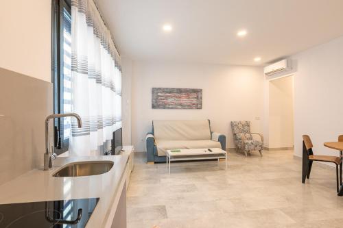 Apartment - Ground Floor with Disability access image 6