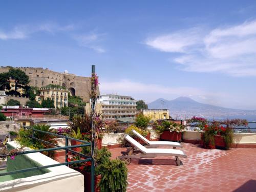 Nearby attraction, Una terrazza sul golfo in Vomero