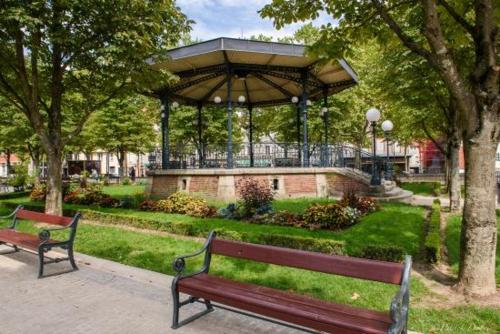 PIED A TERRE DE CHARME - 80 m2 - Hyper centre - Parking