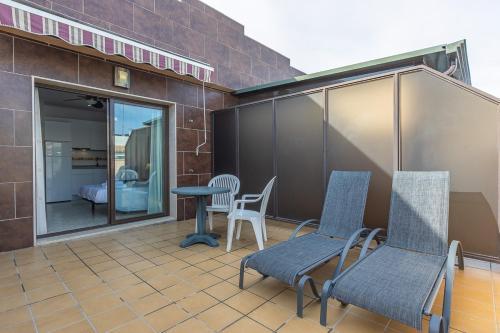 Studio with Terrace image 10