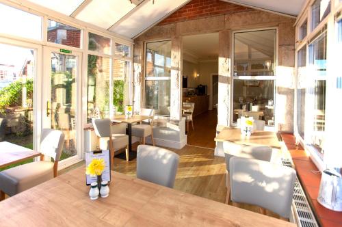 The Castleton - image 3