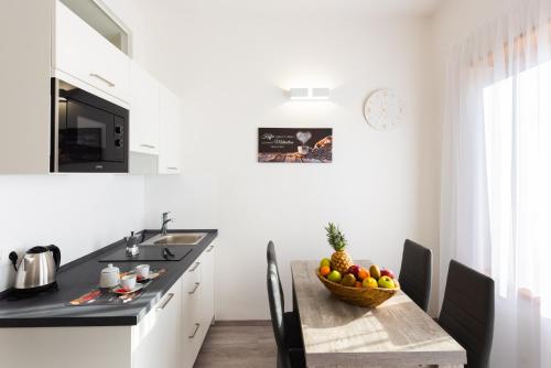 Lara's Guesthouse 2
