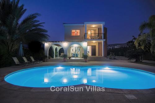 MAGIC CORAL VILLA 304 by Coral Sun Villa com, Peyia (Foto 2)