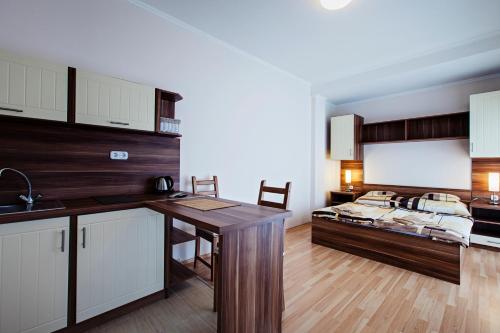 Kocsis Apartman és Camping