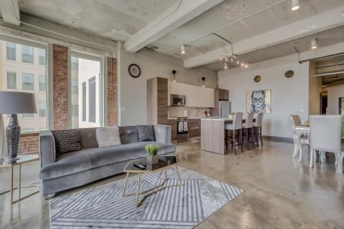 Luxury Downtown Dallas Stay by Amyfinehouse in Dallas, Vereinigte Staaten von Amerika