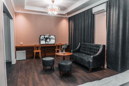 ЖОМАРТ in Aktobe