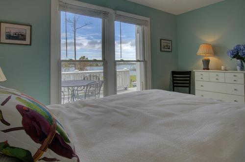 Down East Retreat - image 9