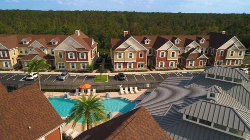 6 BR 7 BA Family Getaway 5 min to Disneyworld