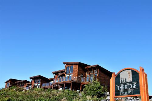 Large & Luxurious Oceanview Villa - Pacific Rim Retreat