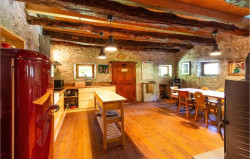 مطبخ, Stunning Home In Tolmin With Sauna in Tolmin