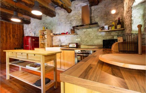 مطبخ, Stunning Home In Tolmin With Sauna in Tolmin